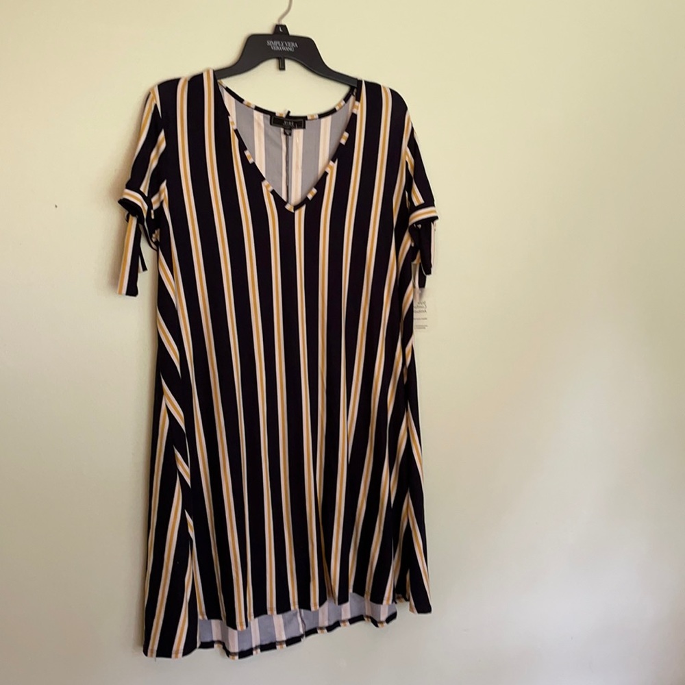 Vibe Sportswear dress. Size Xl tags on never worn